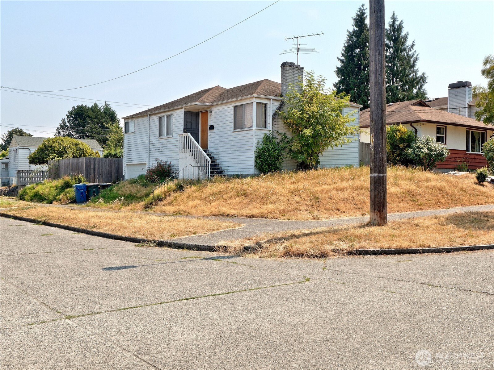3002 21st Avenue Property Photo 3