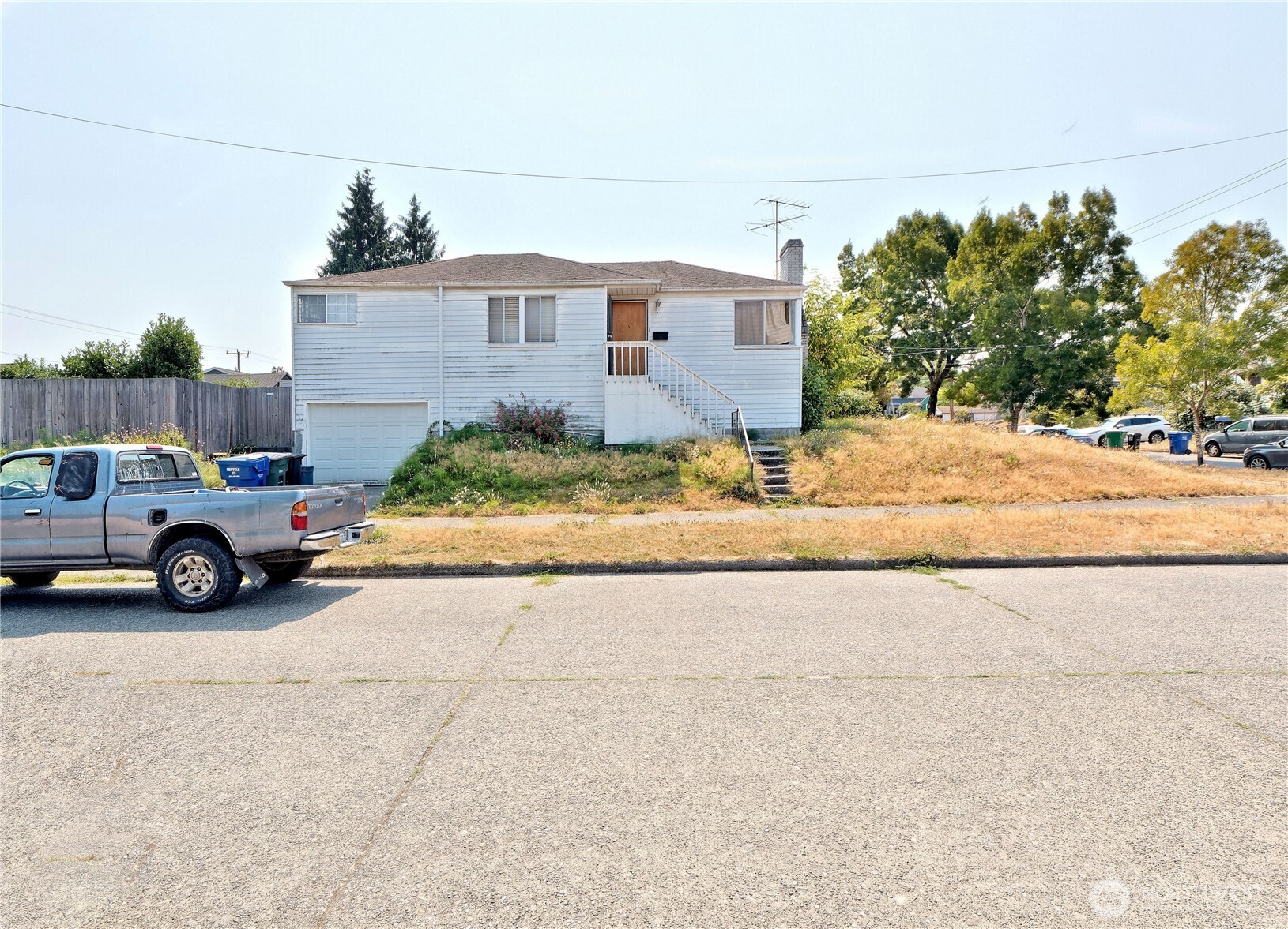 3002 21st Avenue Property Photo 5