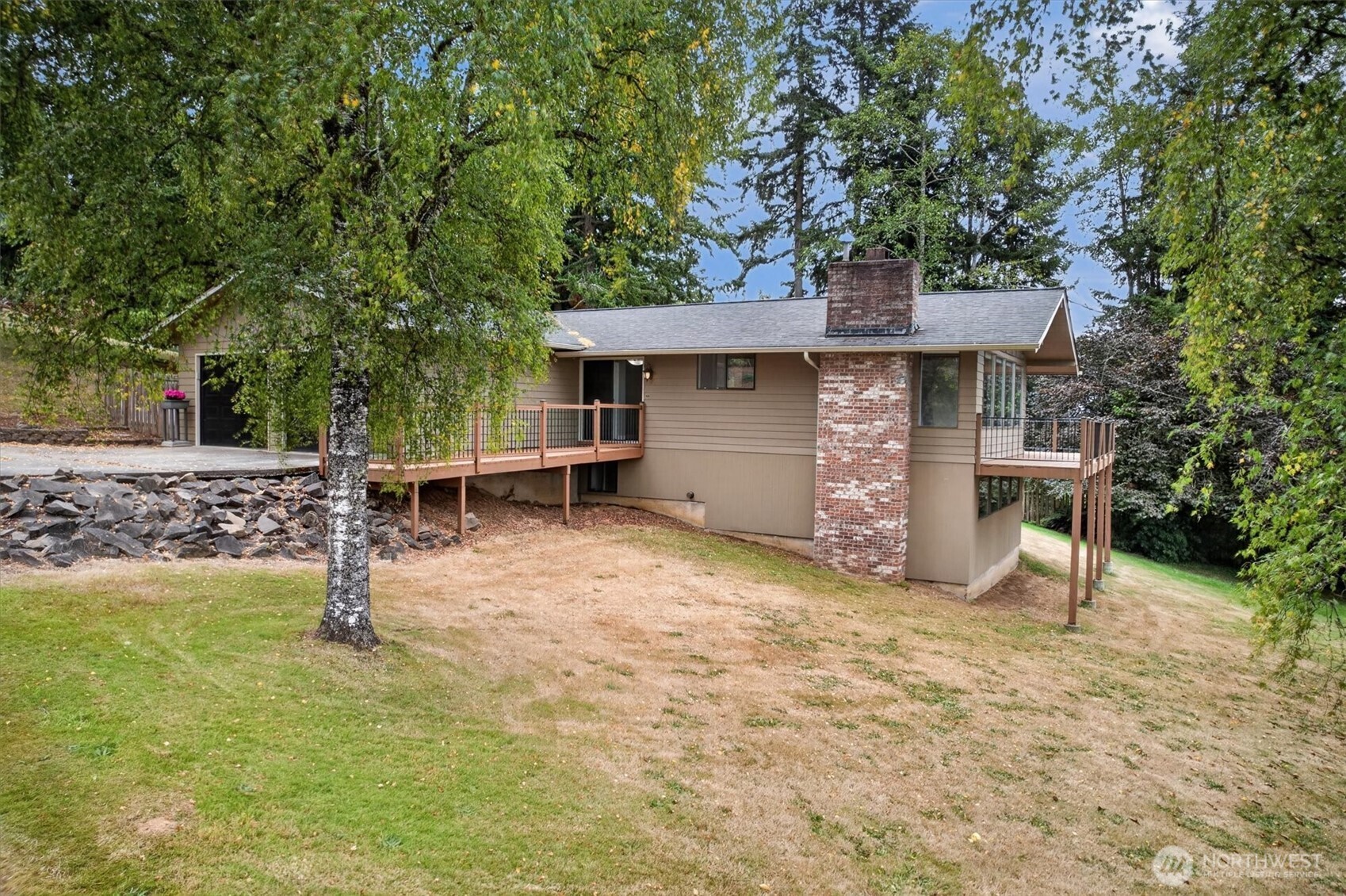 48 Clover Street Property Photo 2