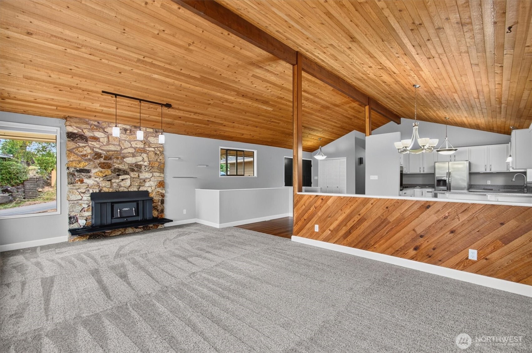 48 Clover Street Property Photo 6