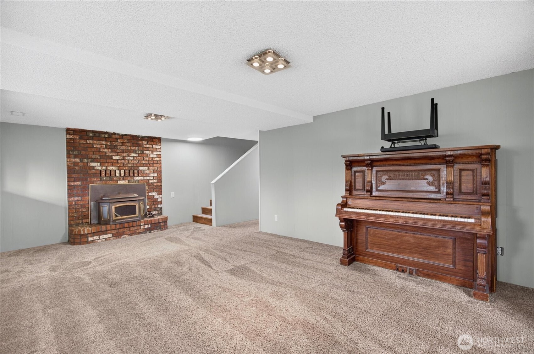 48 Clover Street Property Photo 23