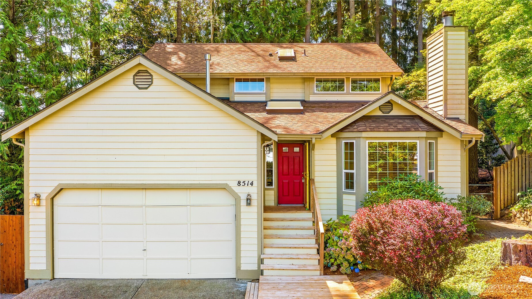 8514 Bender Circle Property Photo 1