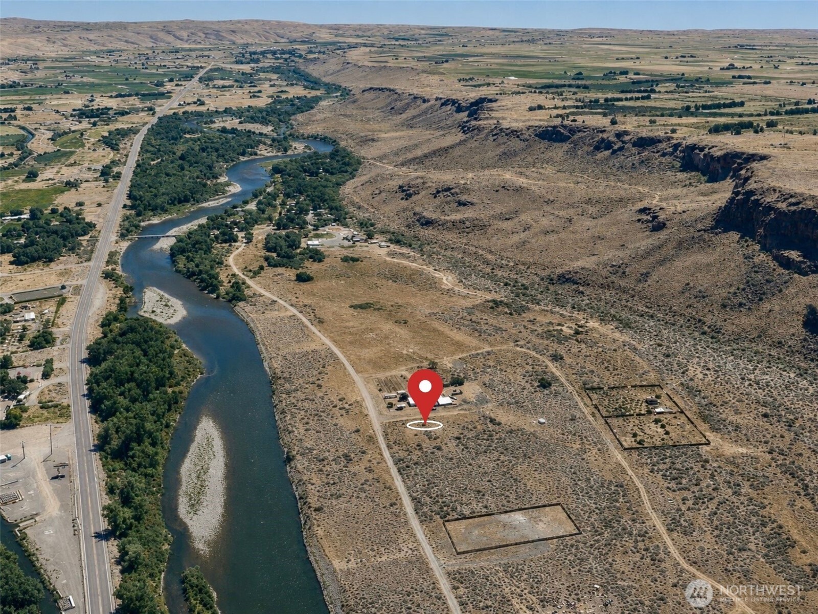 322 Lake Naches Road Property Photo 3