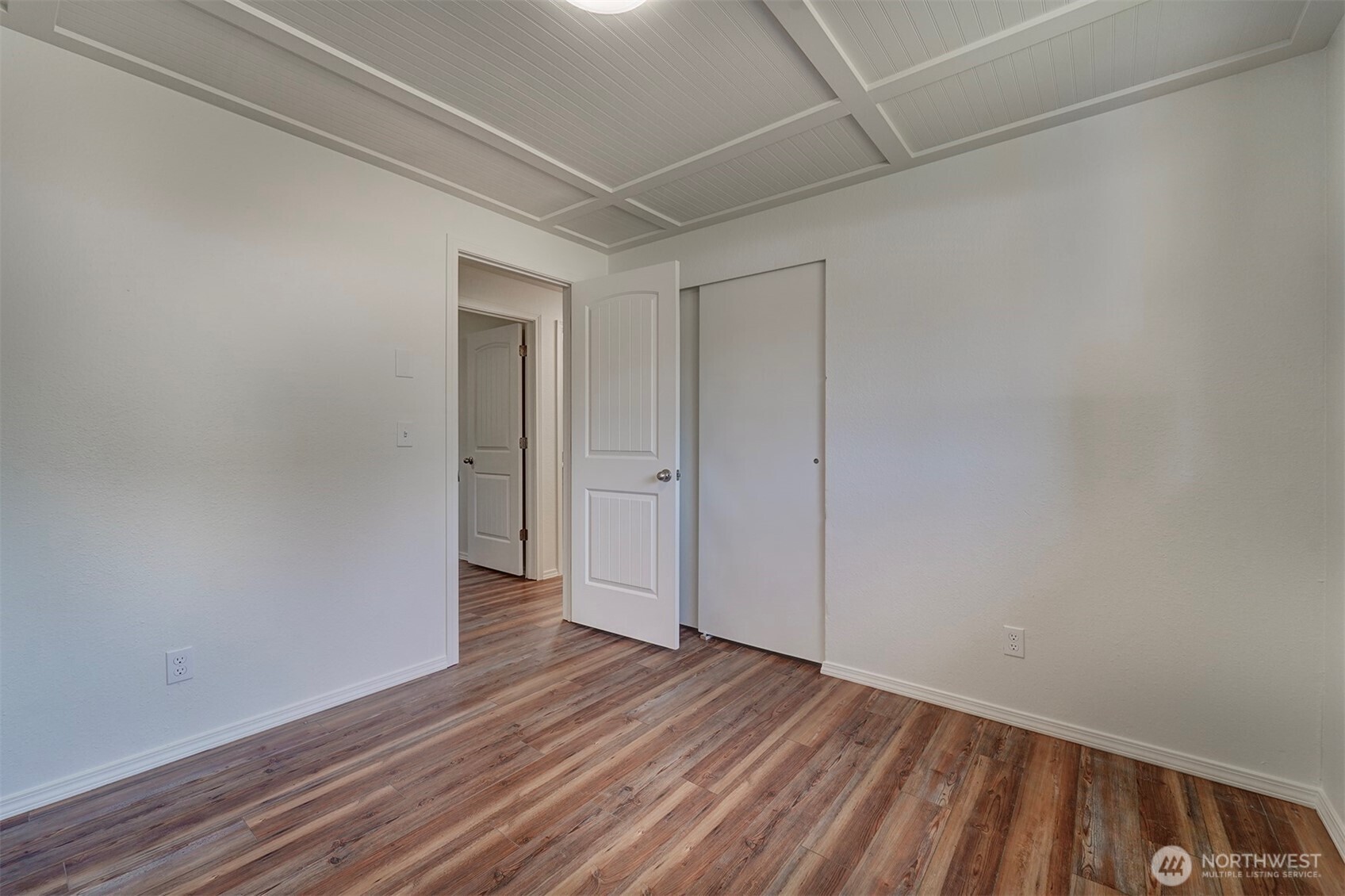 27019 Woodside Road Property Photo 18