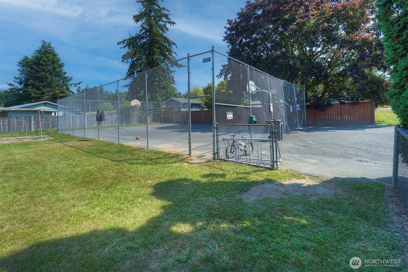27019 Woodside Road Property Photo 33