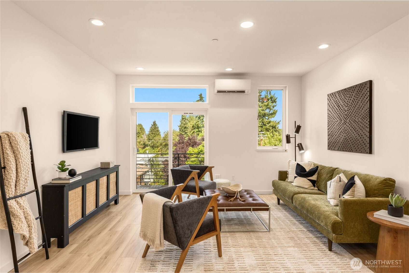 1914 C Ferry Avenue Property Photo 4