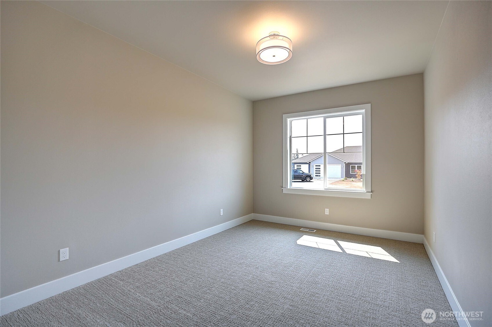 27018 36th Avenue Property Photo 25