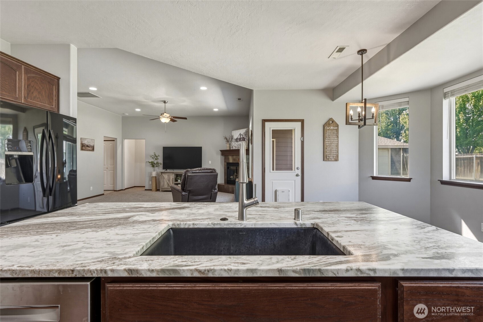 10 Wilshire Street Property Photo 19