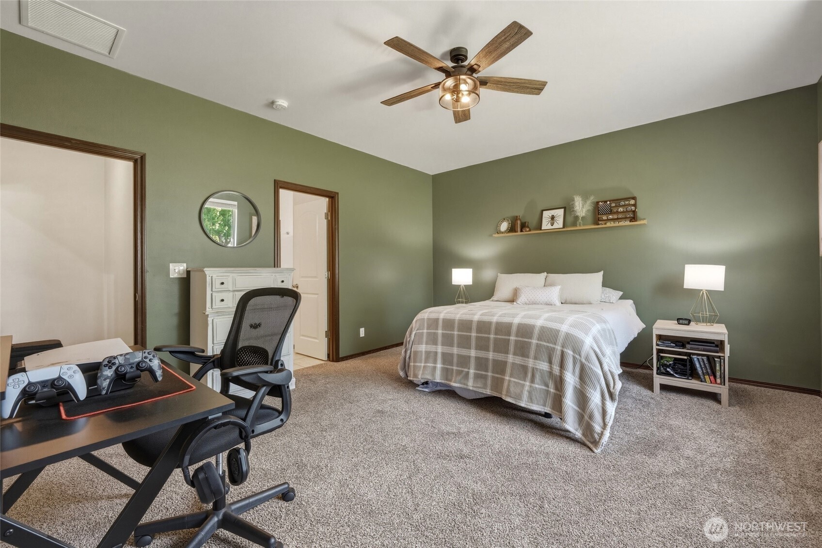 10 Wilshire Street Property Photo 24