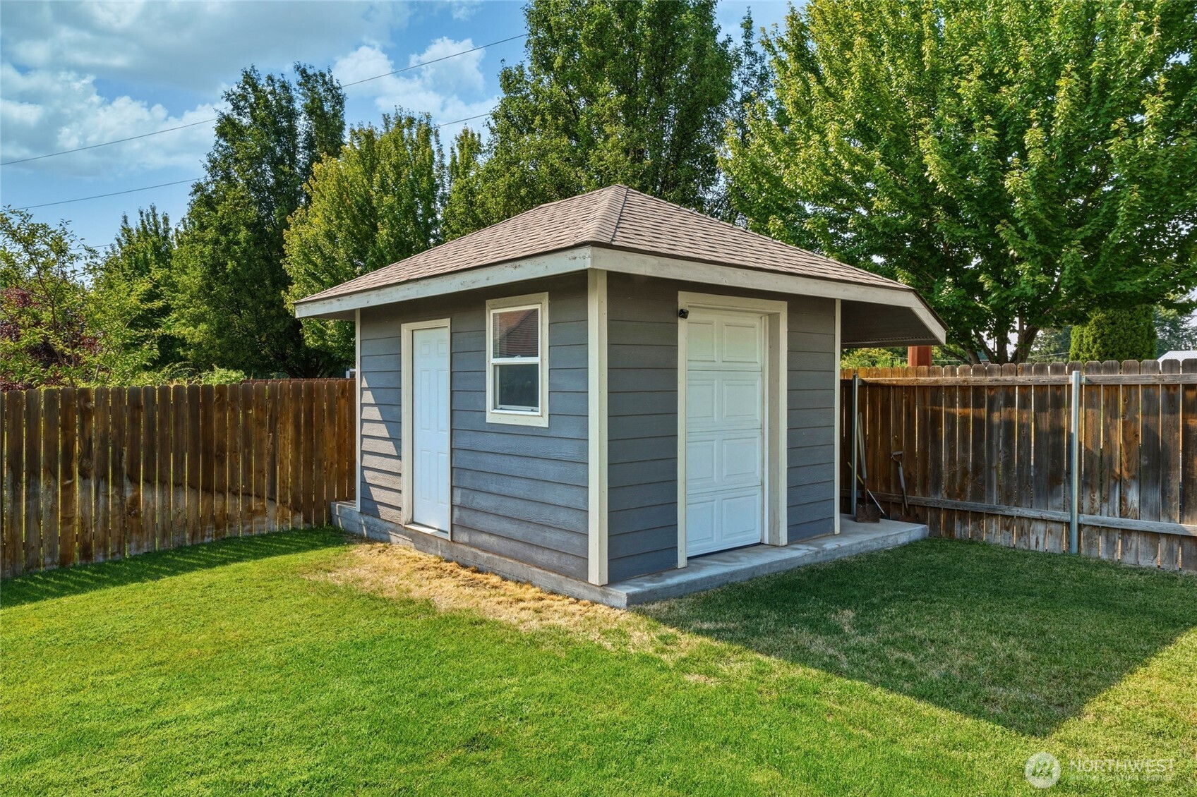 10 Wilshire Street Property Photo 33