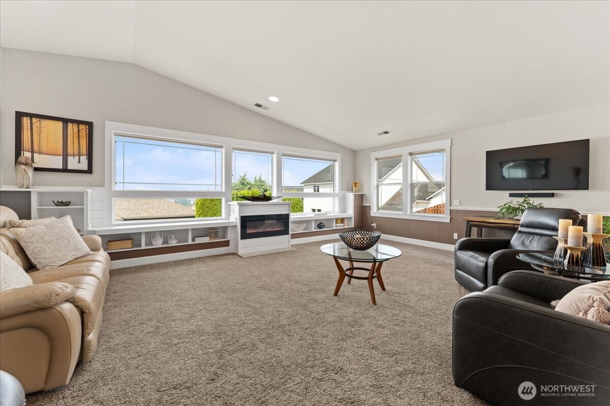 109 Cascade Place Property Photo 10