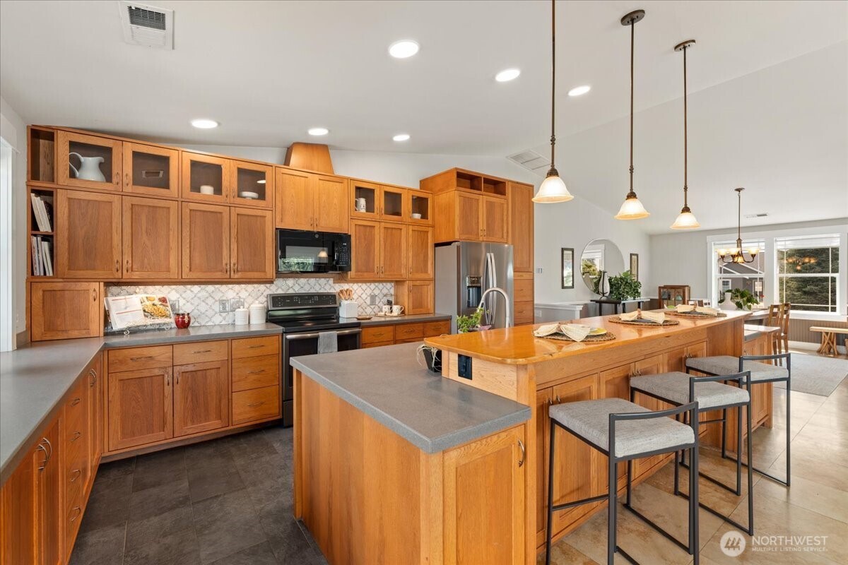 109 Cascade Place Property Photo 13