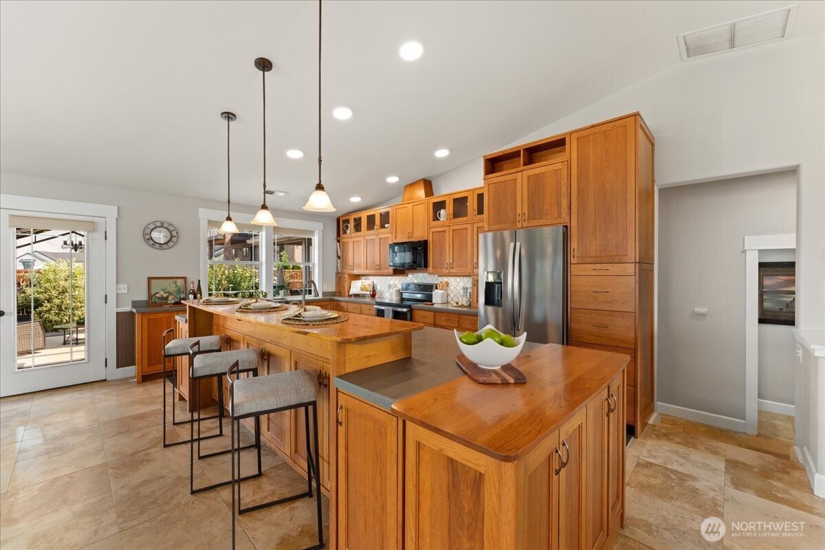 109 Cascade Place Property Photo 14