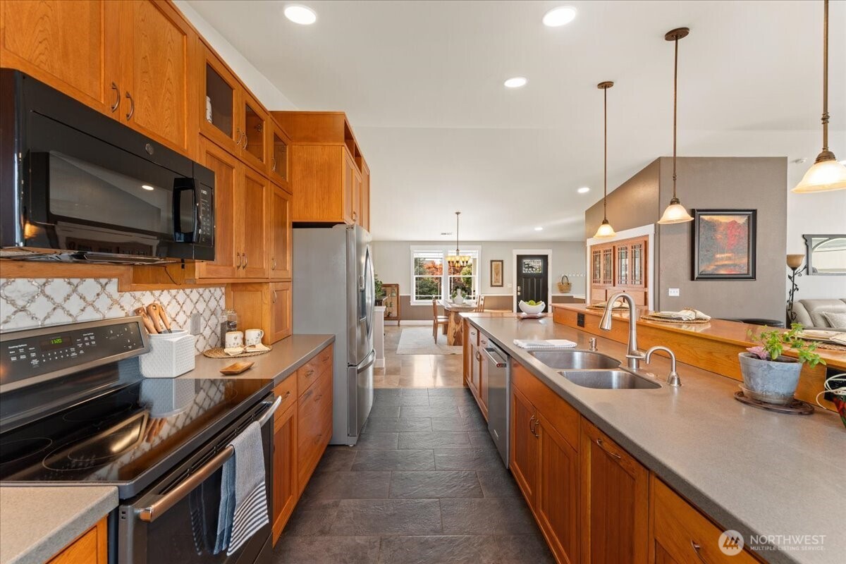 109 Cascade Place Property Photo 19