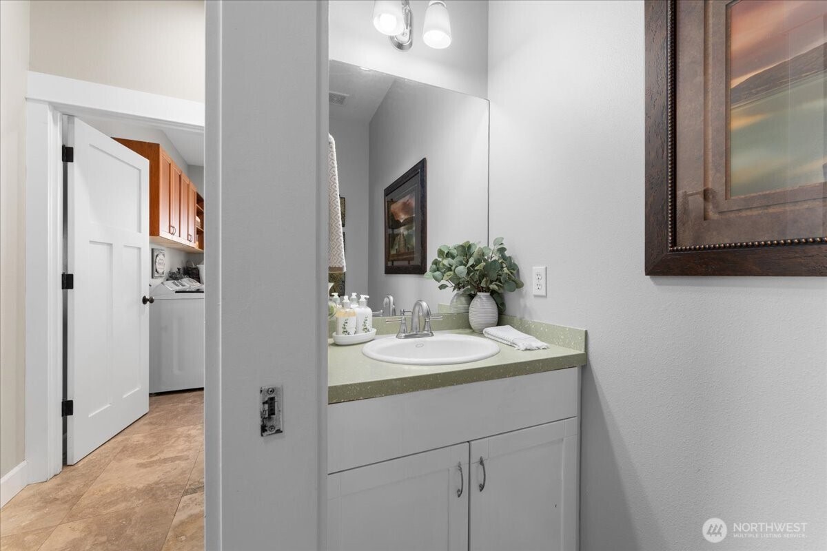 109 Cascade Place Property Photo 24
