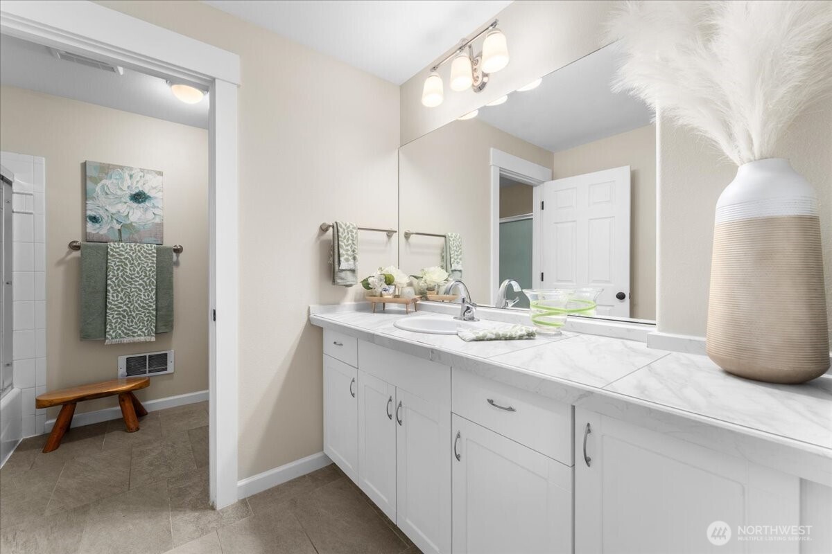 109 Cascade Place Property Photo 29