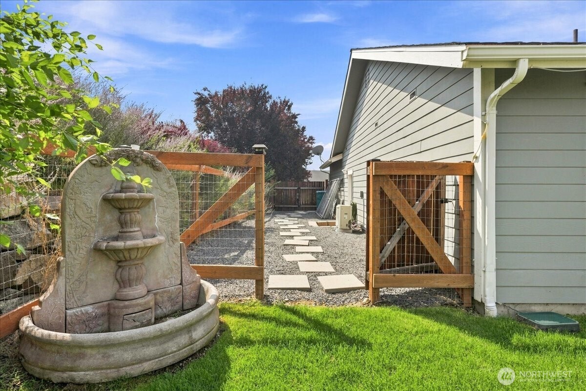 109 Cascade Place Property Photo 39