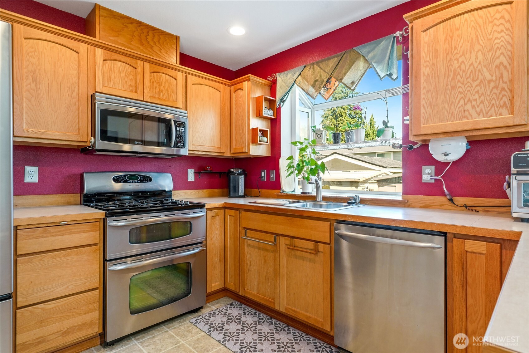 929 149th Place Property Photo 12