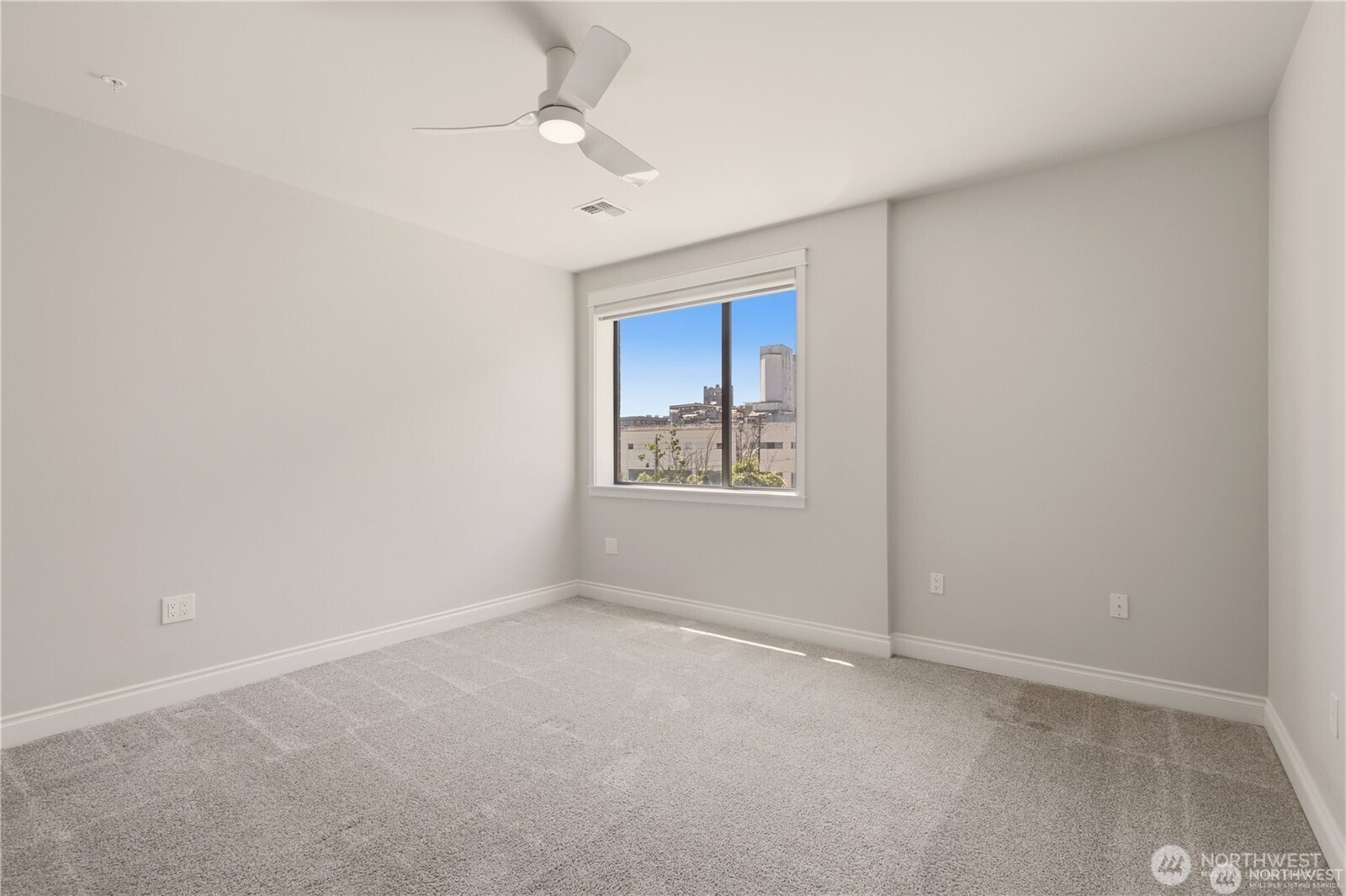505 Broadway 704 Property Photo 22