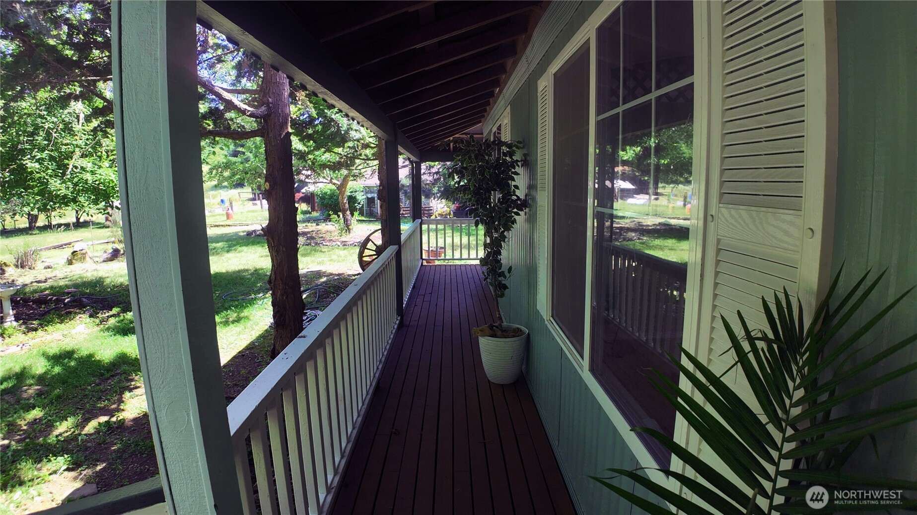 9601 El Camino Lane Property Photo 6