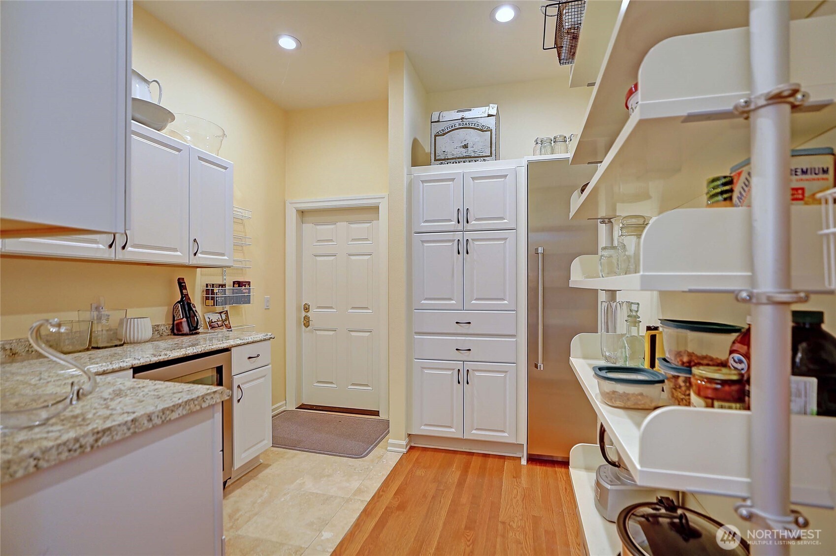 1009 Kingswood Drive Property Photo 17