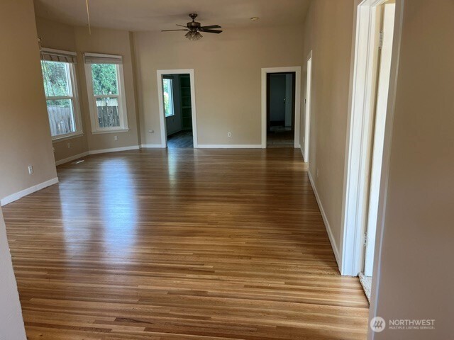822 E Alder Property Photo 11
