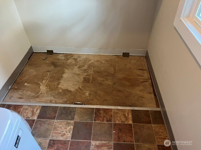 822 E Alder Property Photo 26