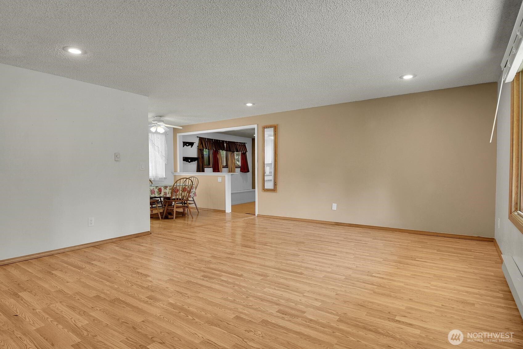 1906 114th Drive Property Photo 6