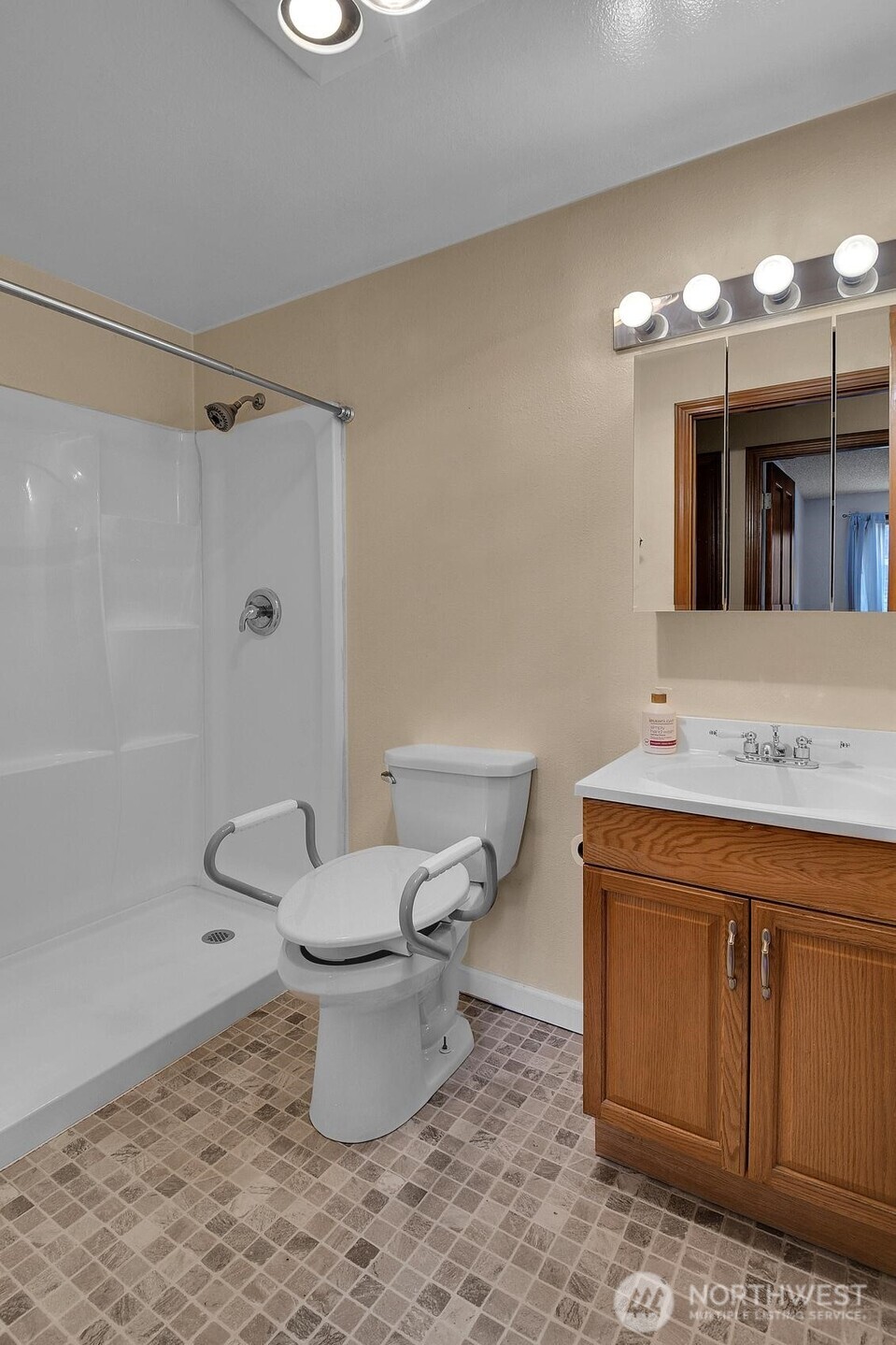 1906 114th Drive Property Photo 16