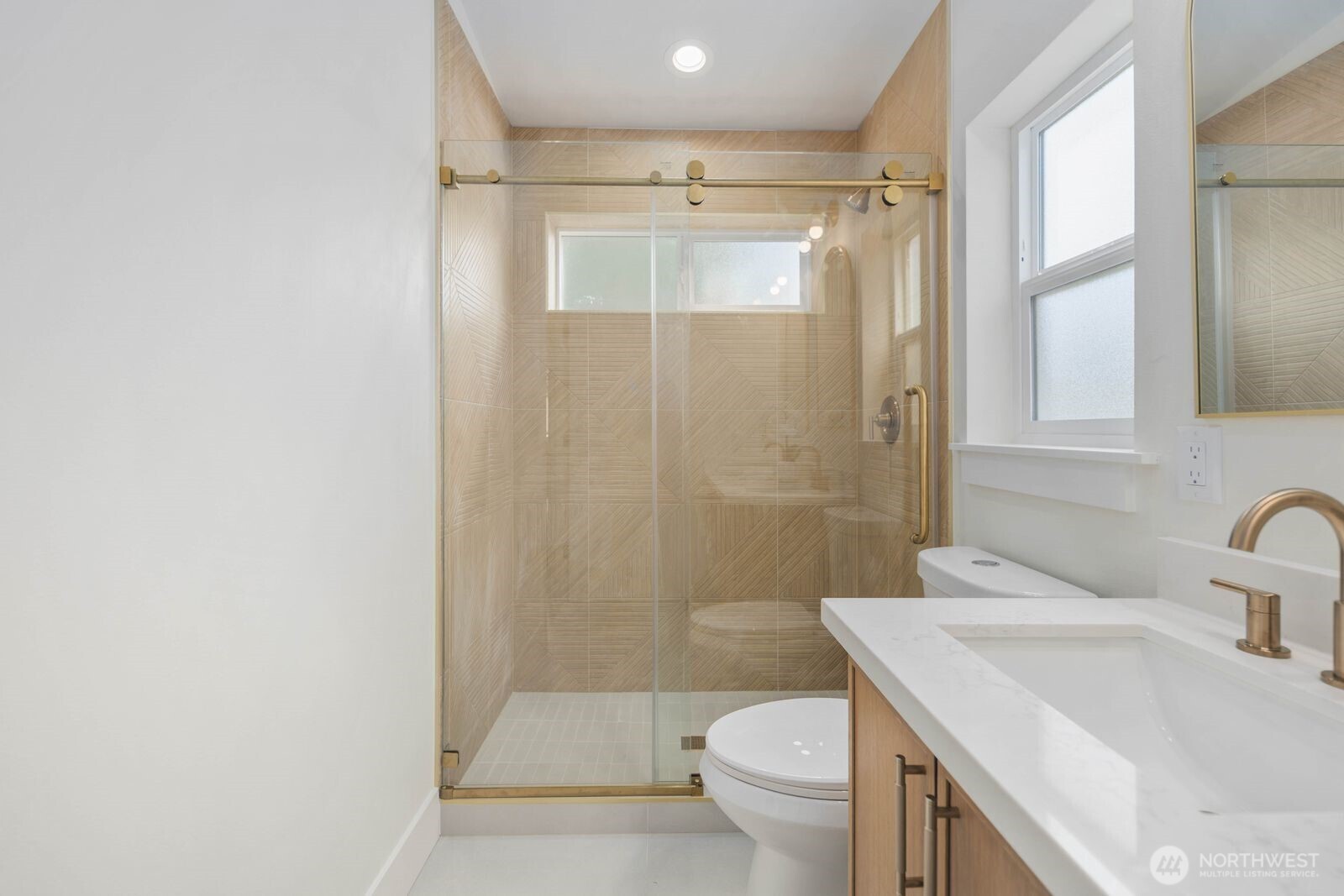 12040 5th Avenue Property Photo 17