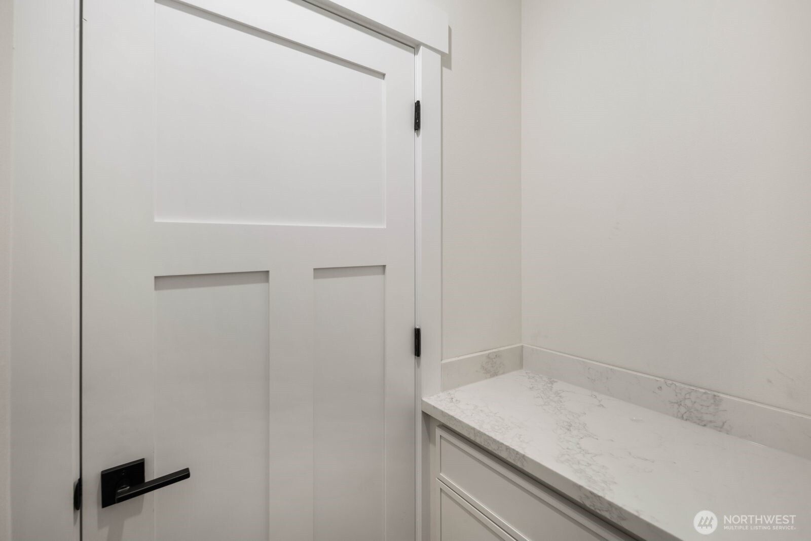 12040 5th Avenue Property Photo 26