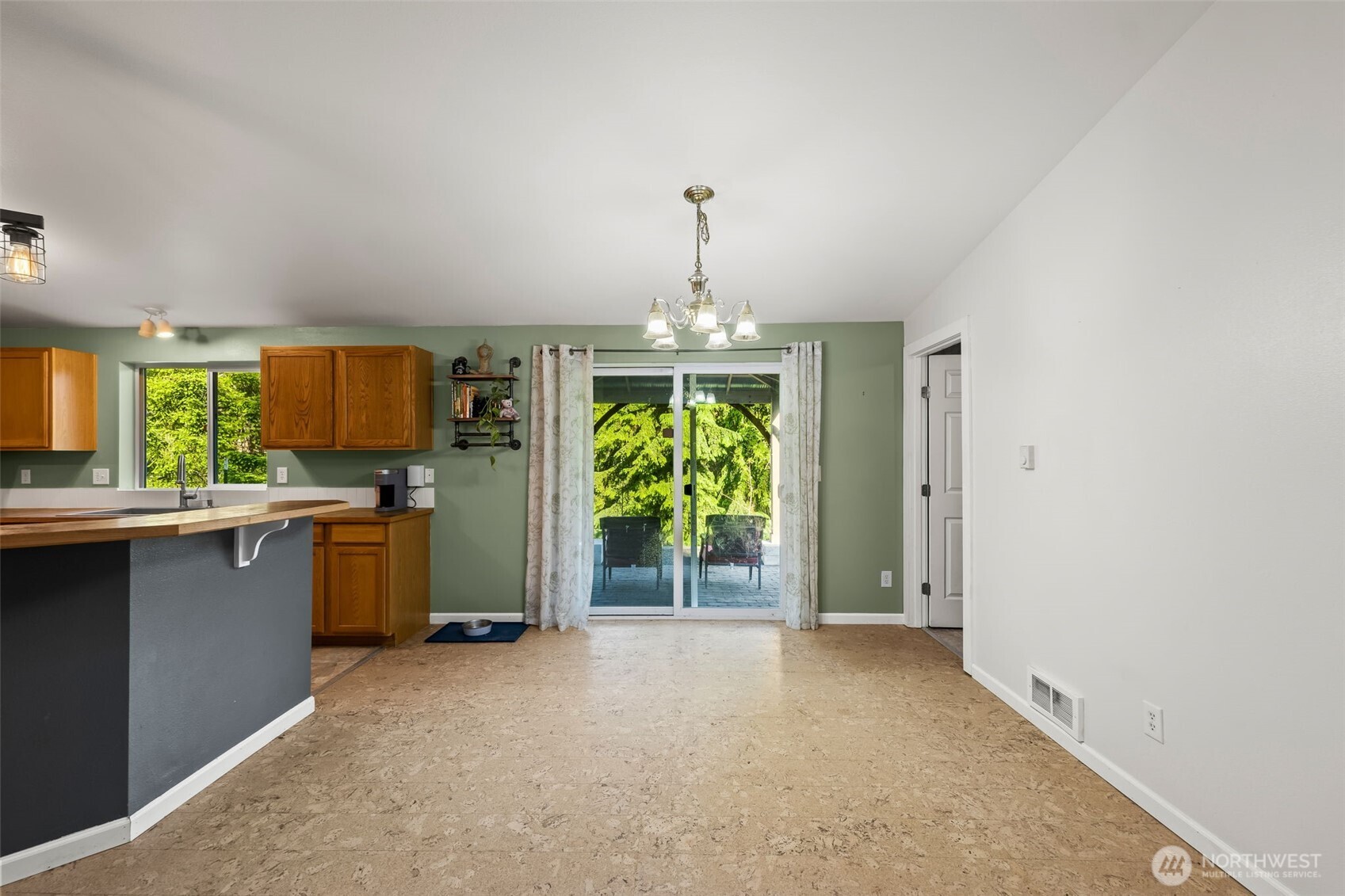 600 E Probert Road Property Photo 8