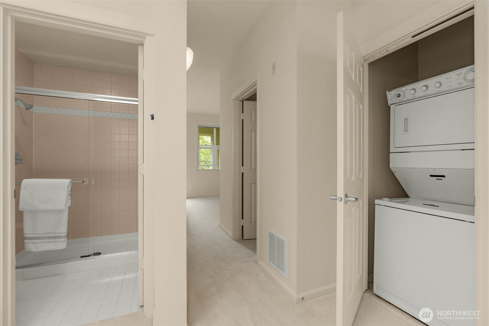 10042 Main Street 112 Property Photo 17