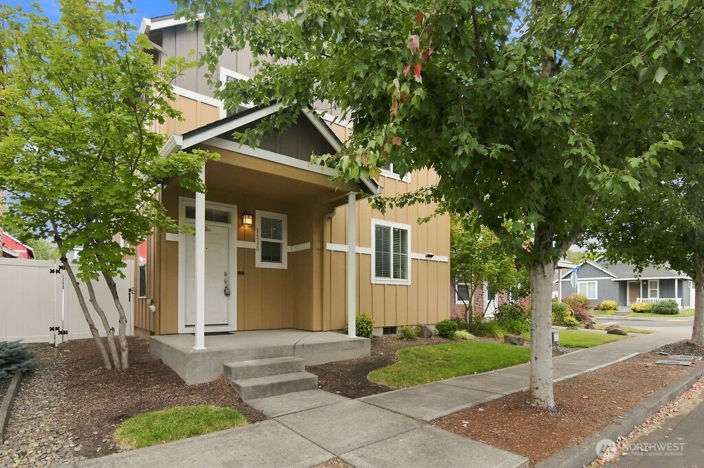1210 Se 7 Street Property Photo 1