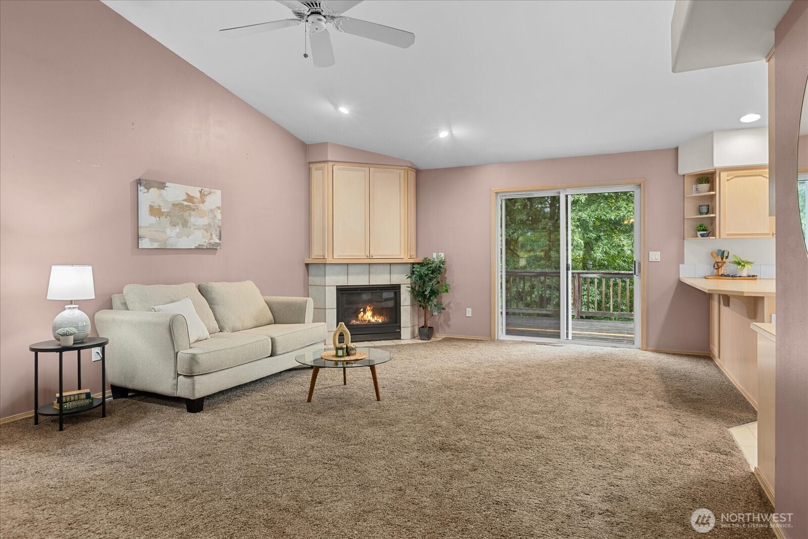 2505 Lake Drive Property Photo 4