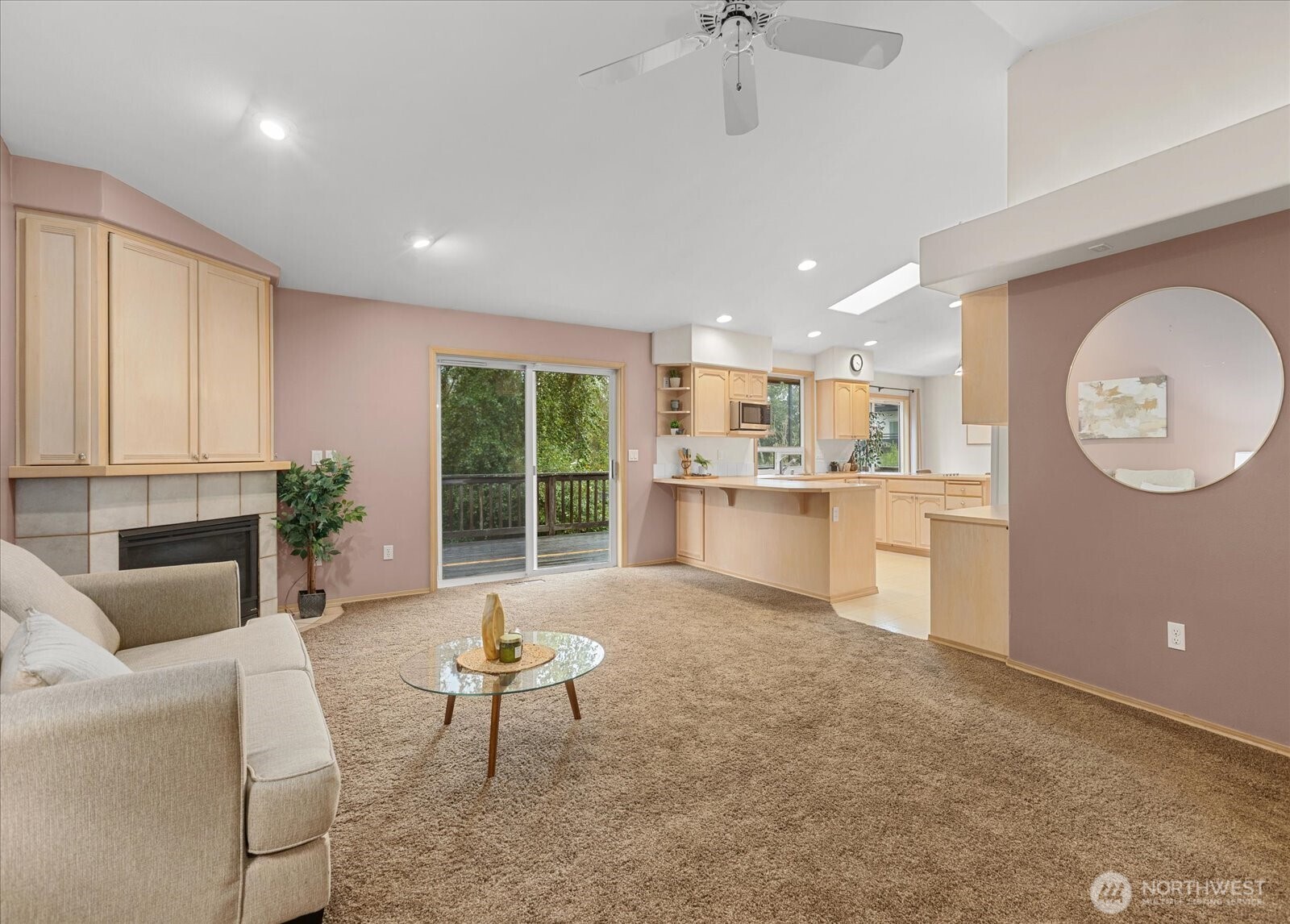 2505 Lake Drive Property Photo 5