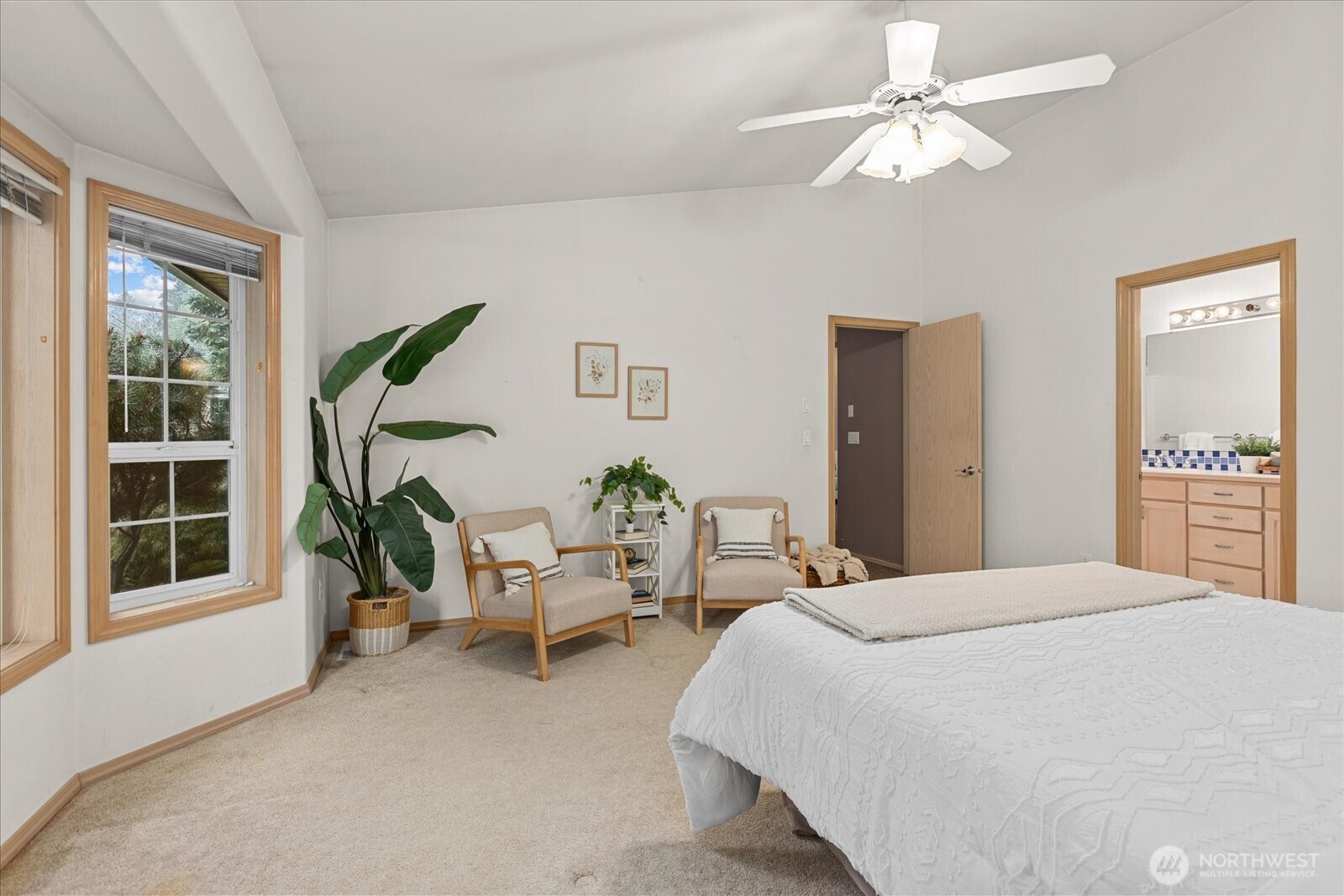 2505 Lake Drive Property Photo 10