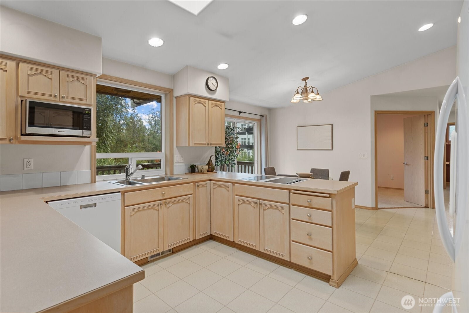 2505 Lake Drive Property Photo 16