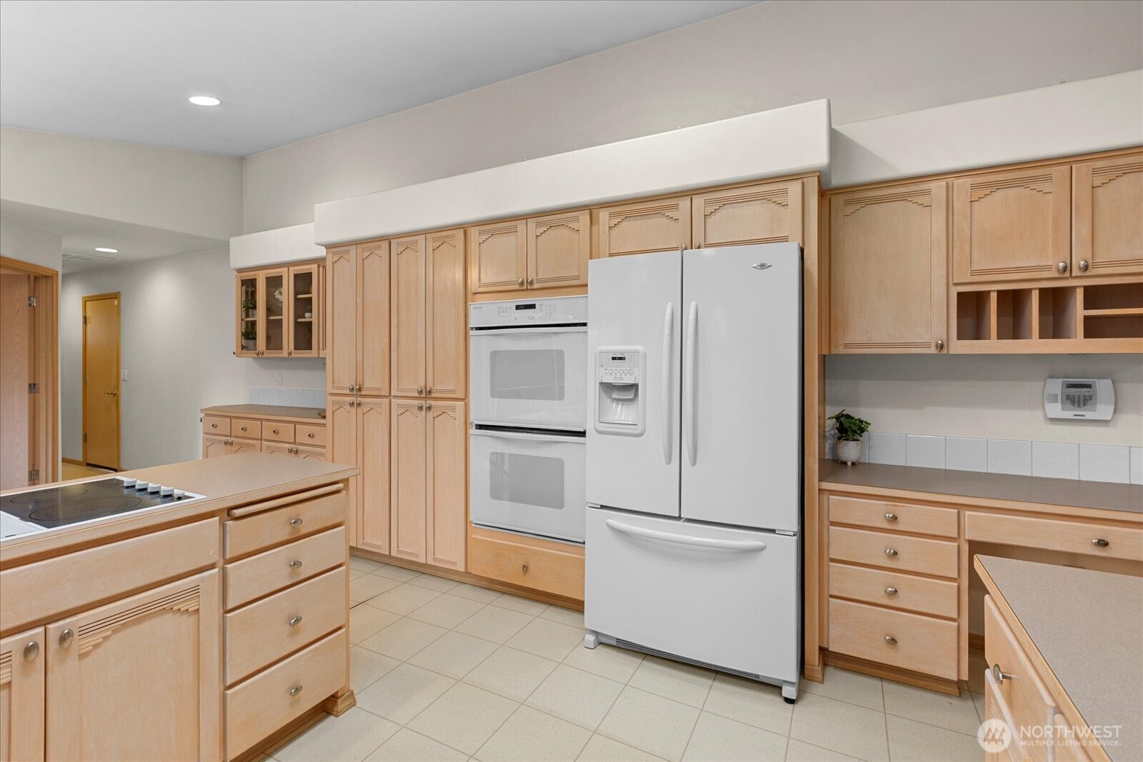 2505 Lake Drive Property Photo 17