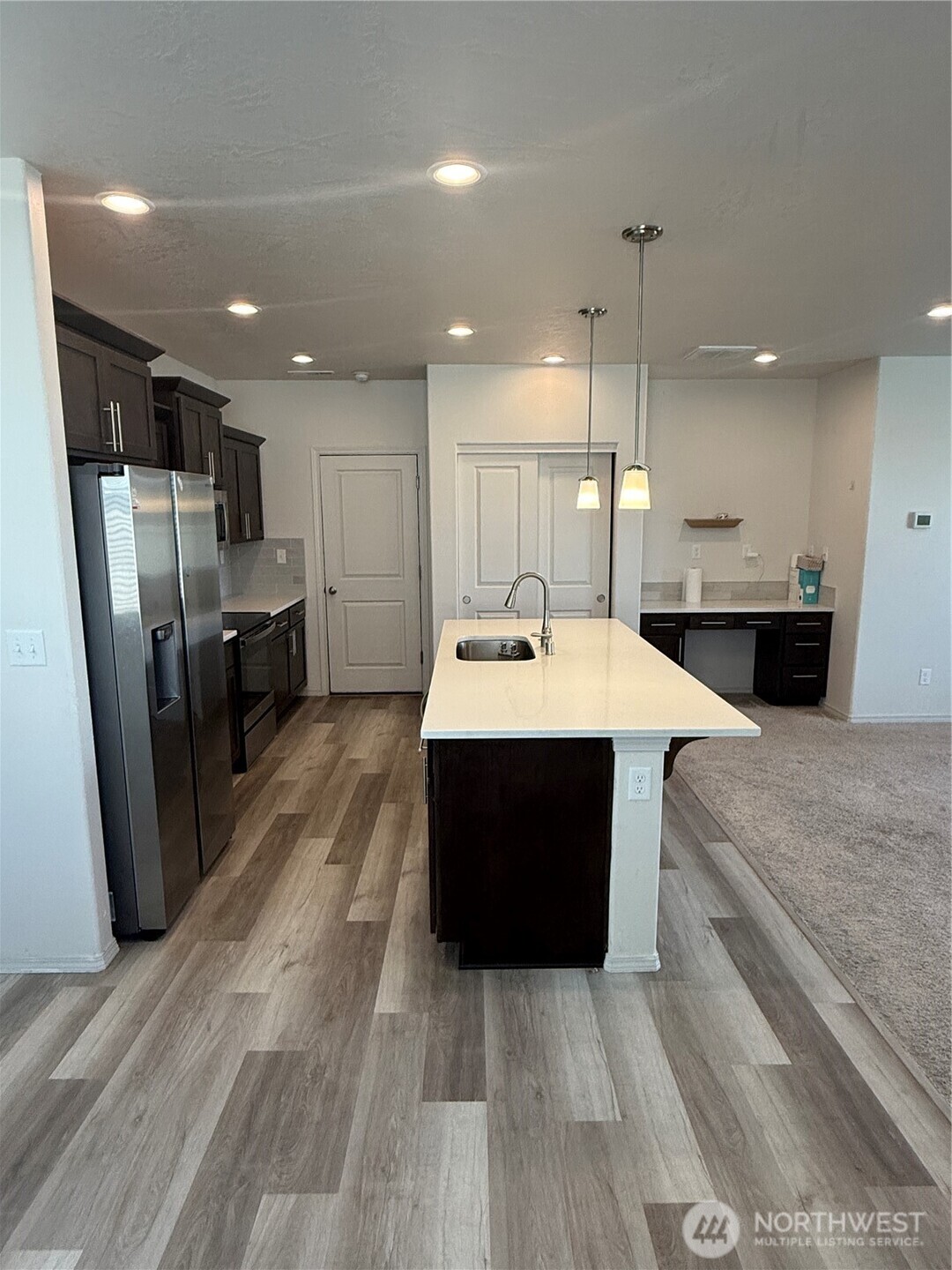 1124 W Aspen Road Property Photo 6