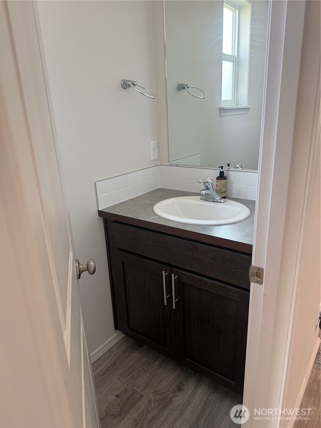 1124 W Aspen Road Property Photo 9