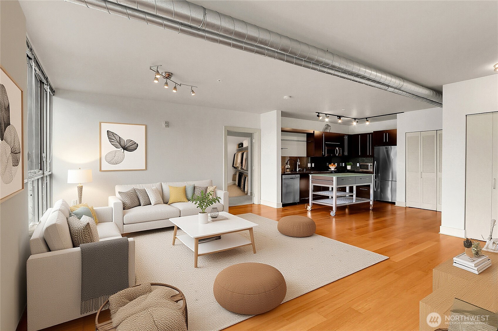 530 Broadway 210 Property Photo 3