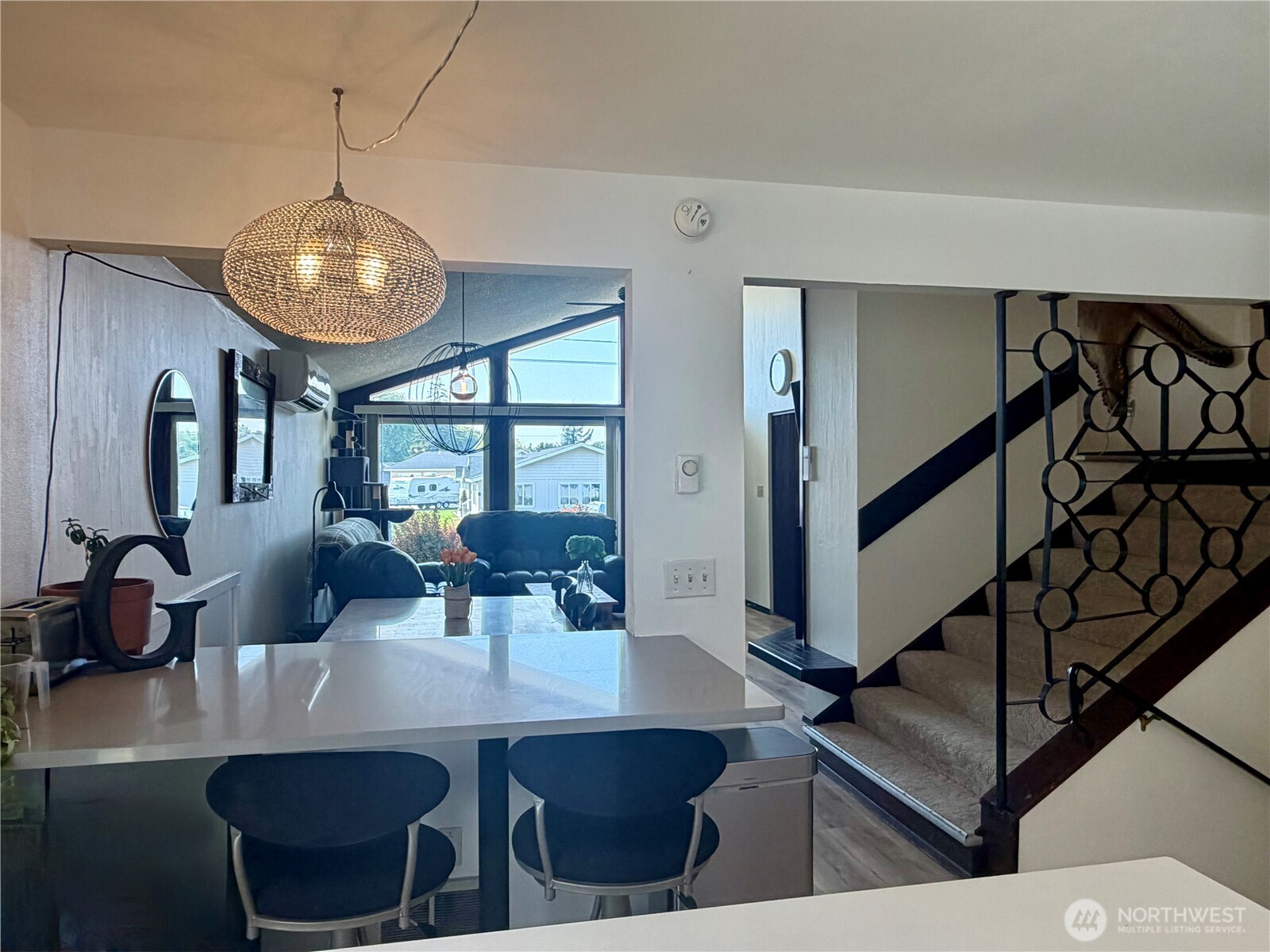 615 Se Mitchum Street Property Photo 10