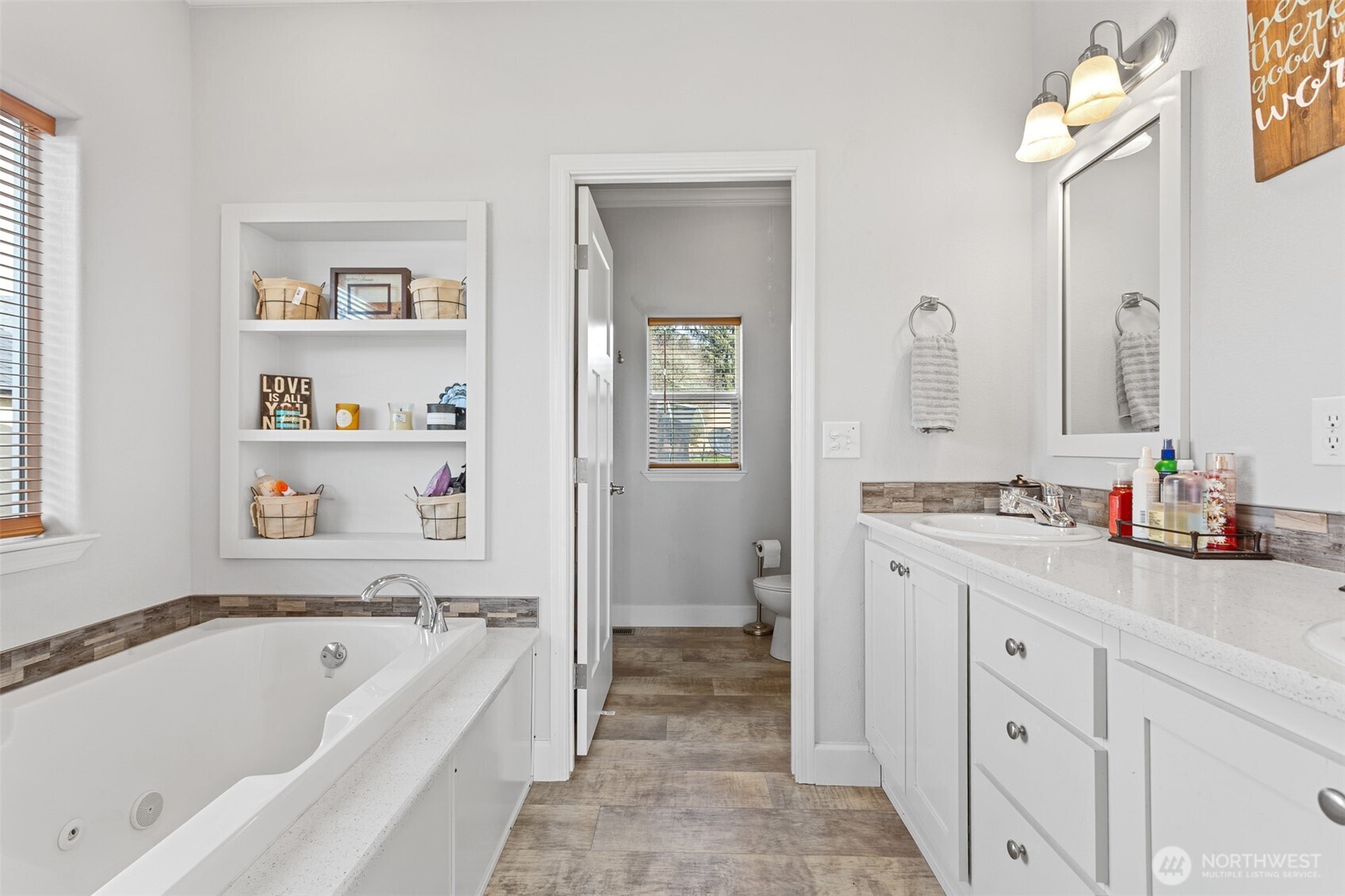 4 Nature Loop Property Photo 15