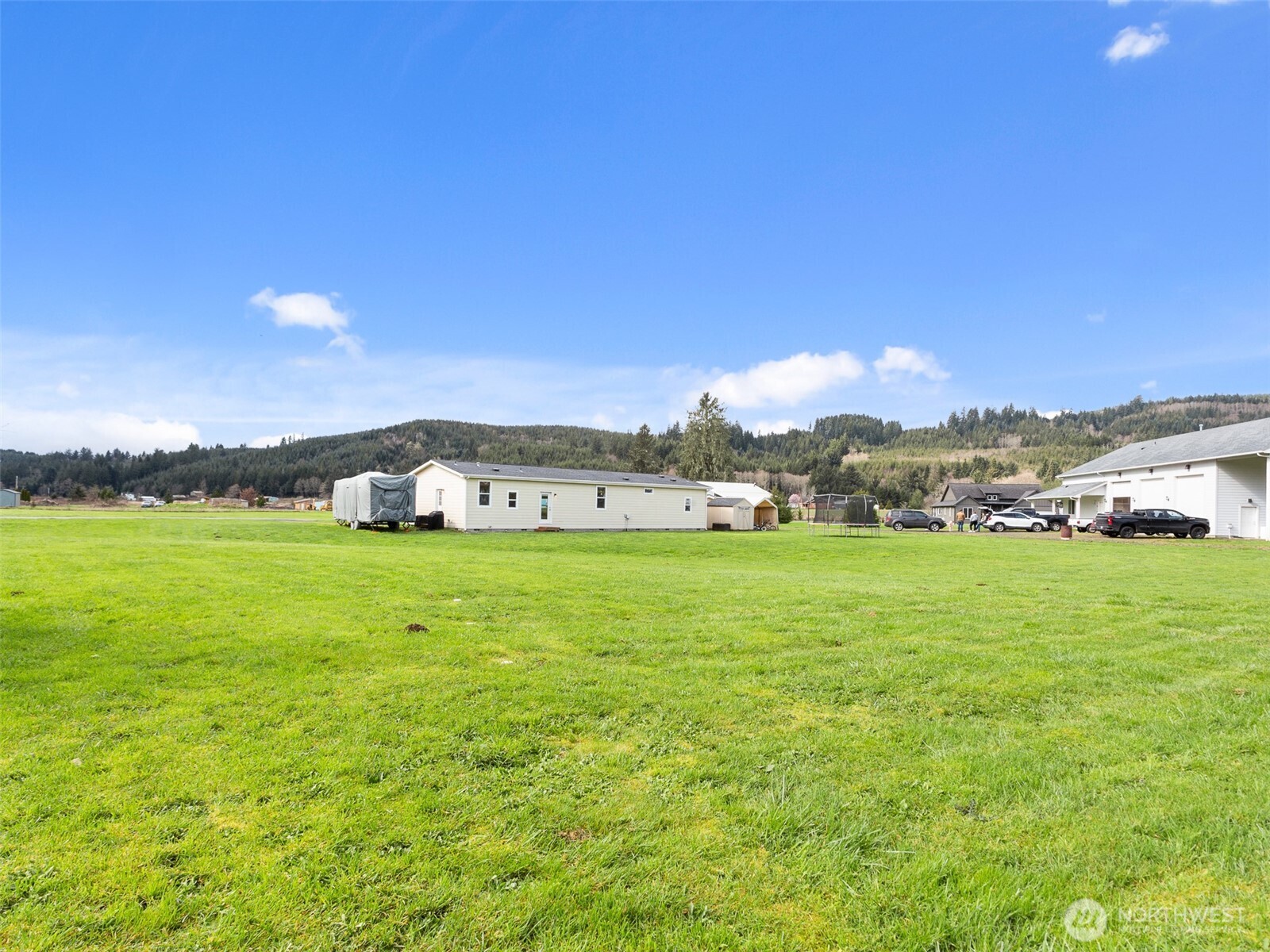 4 Nature Loop Property Photo 23
