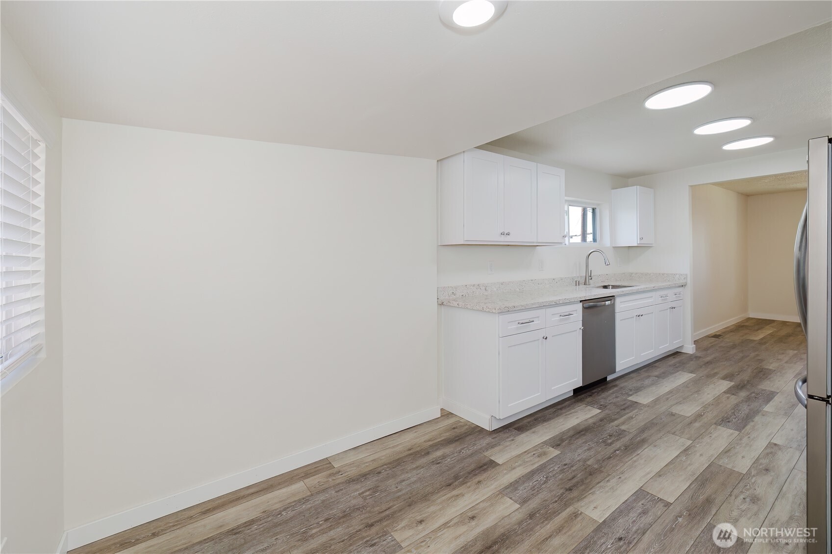 1112 Perry Avenue Property Photo 16