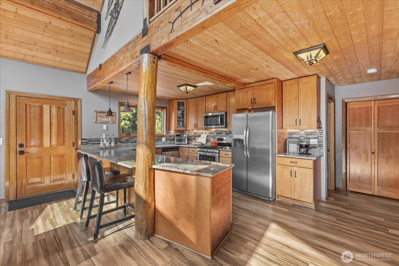 301 Carillon Cove Drive Property Photo 10