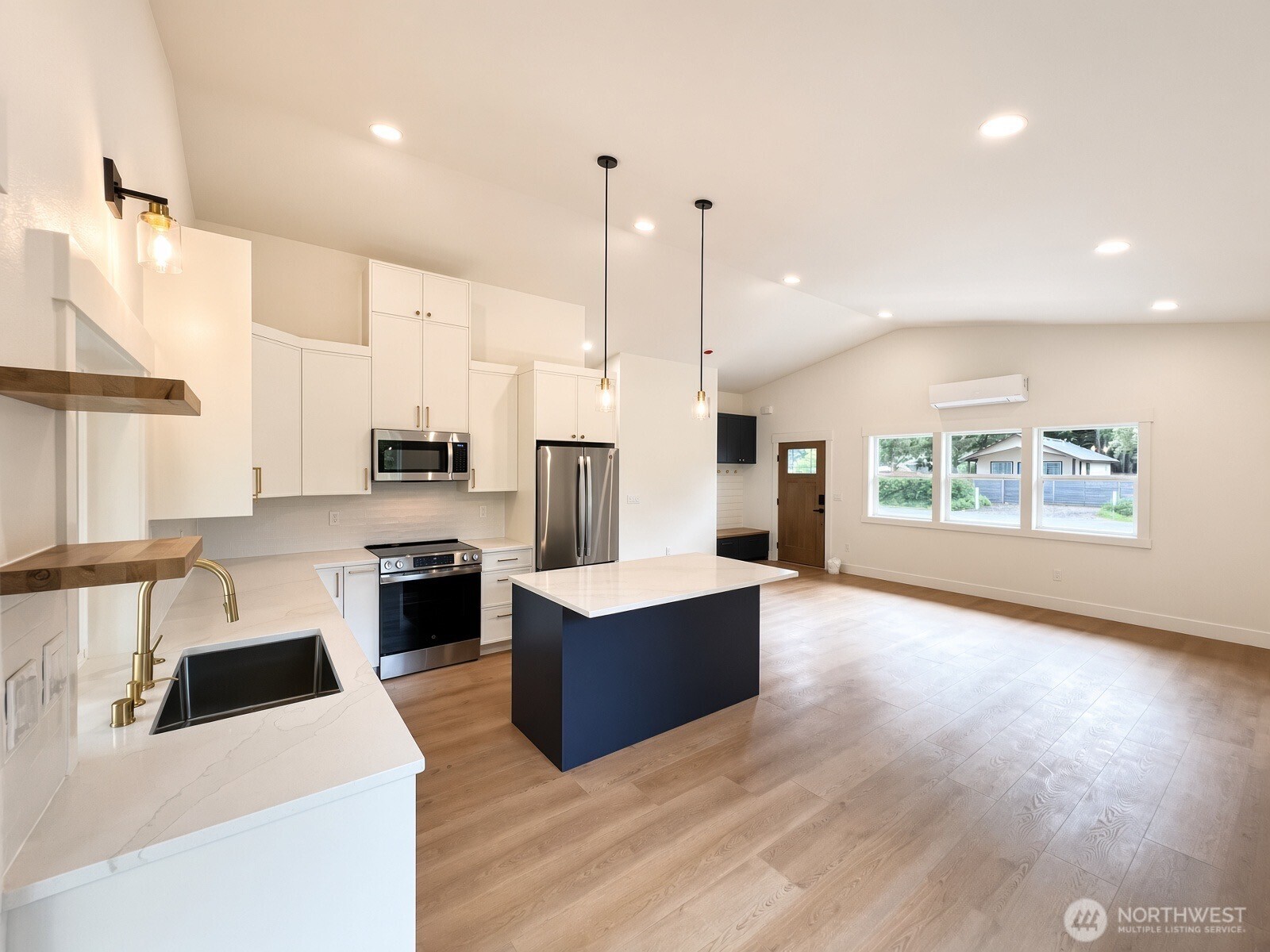 148 Nw Narwhal Loop Property Photo 8