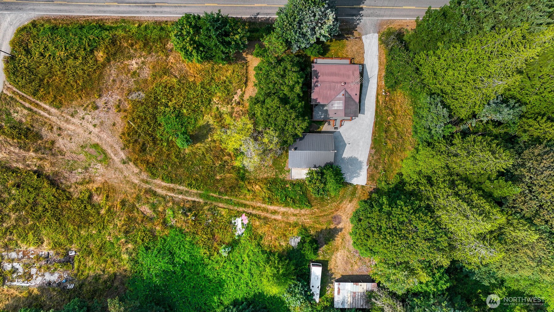 5594 Sand Road Property Photo 3