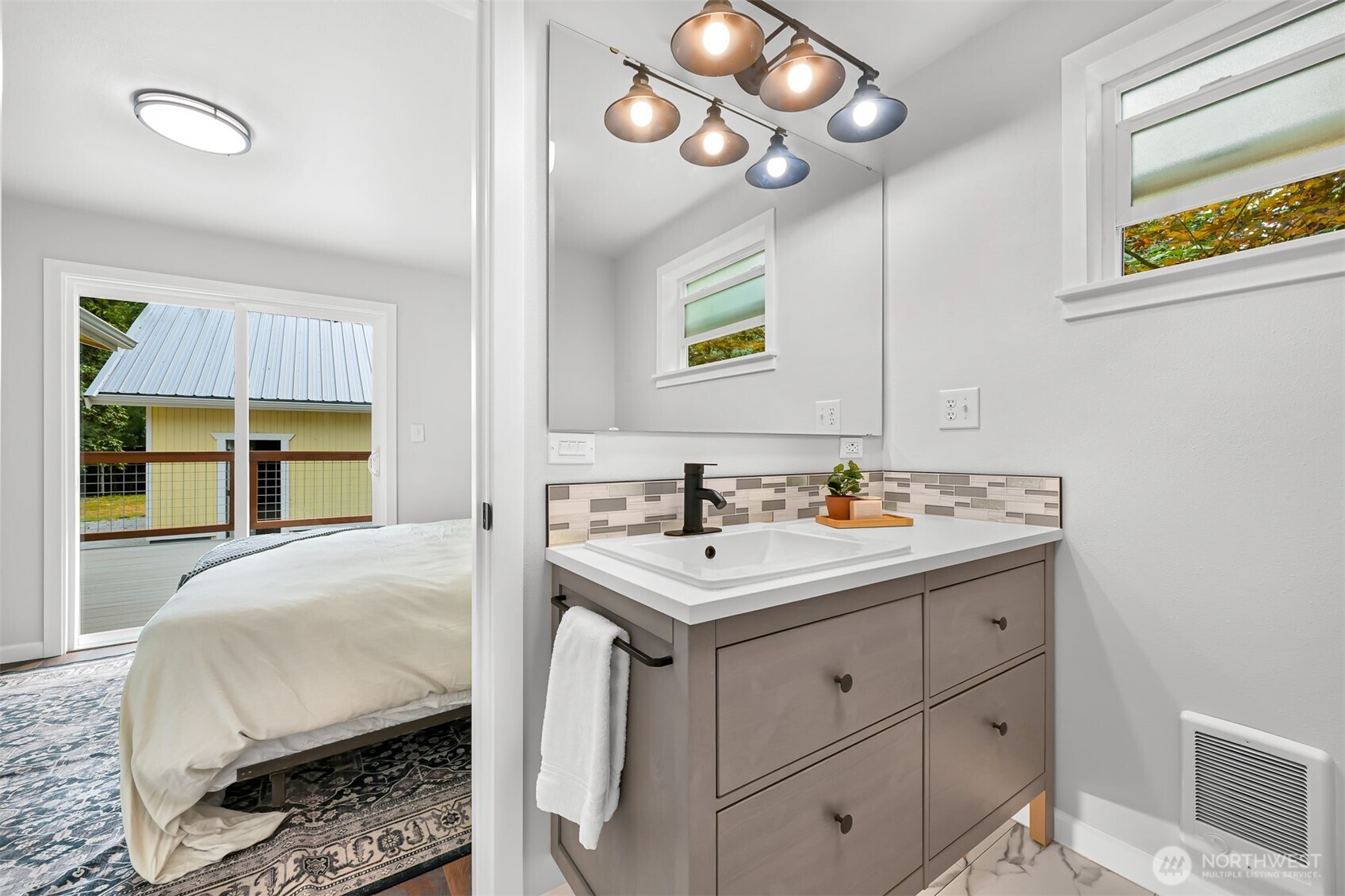 5594 Sand Road Property Photo 21